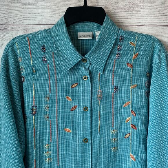 Vintage Koret Teal Blue Button Up Shirt Embroider Flowers Roll Tab Sleeves Small - Picture 3 of 16